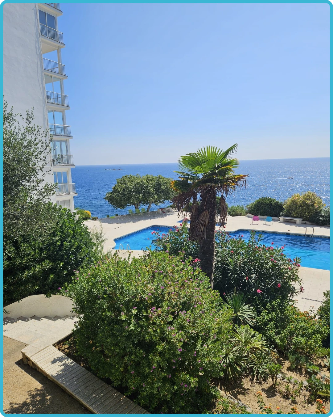 Sea and pool view in Rosas